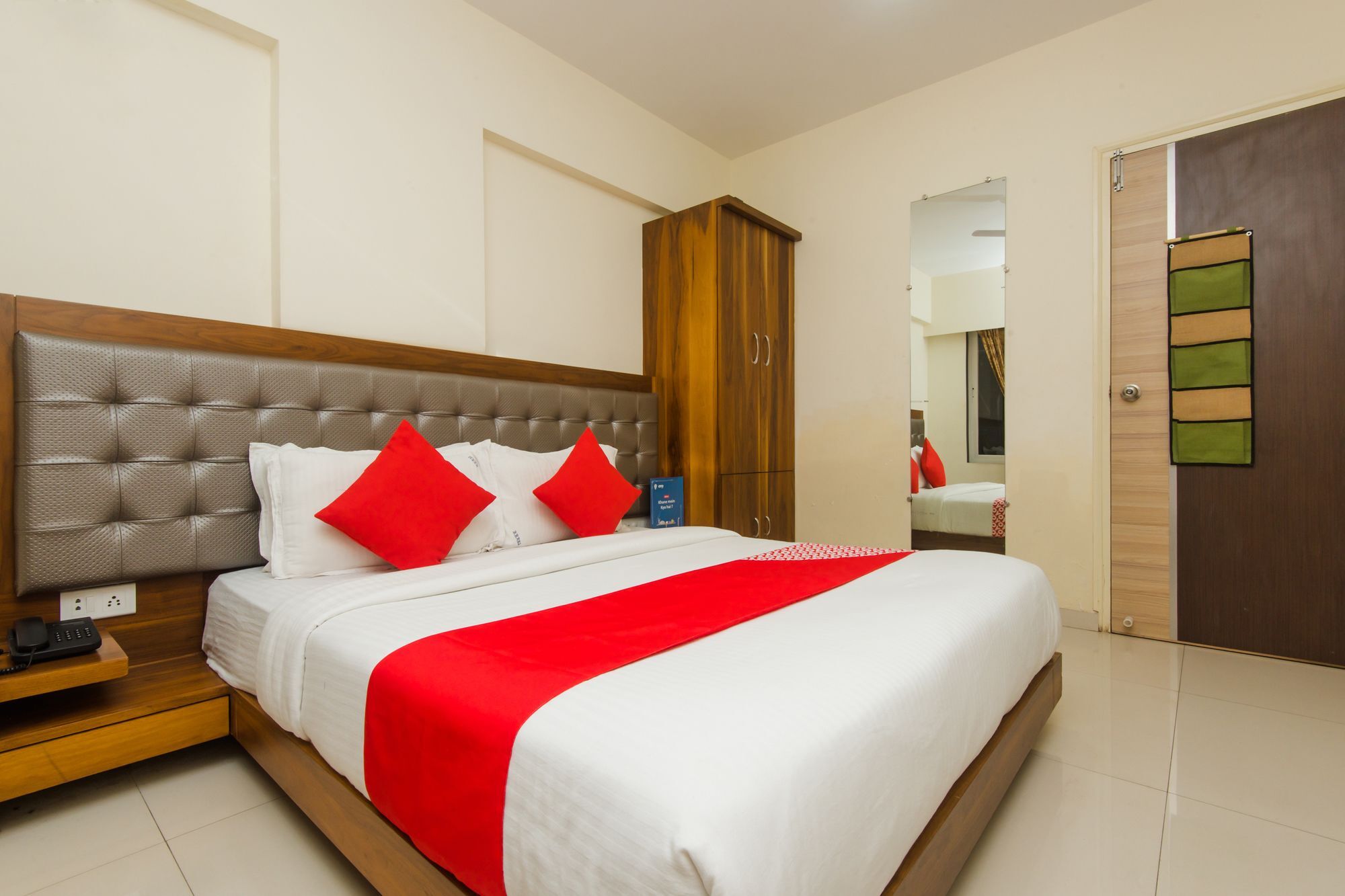 Oyo 11441 Hotel Blue Bells Residency 孟买 外观 照片
